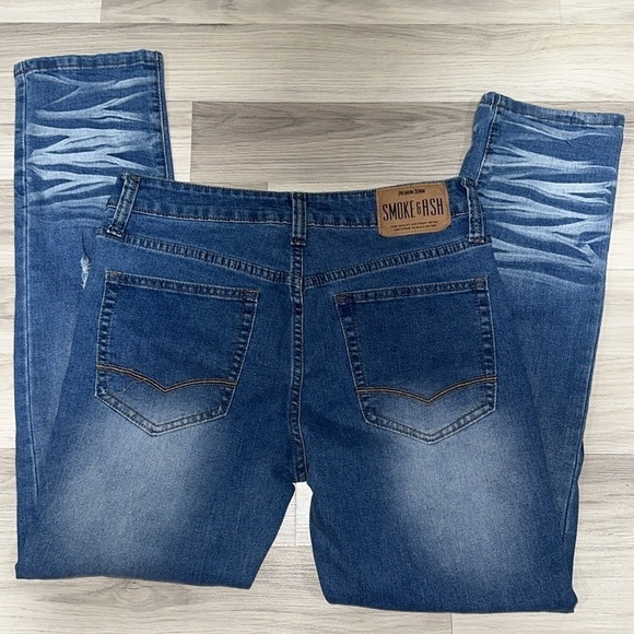 SMOKE & ASH Men’s Distressed Cat Scratch straight Jeans - Picture 7 of 8